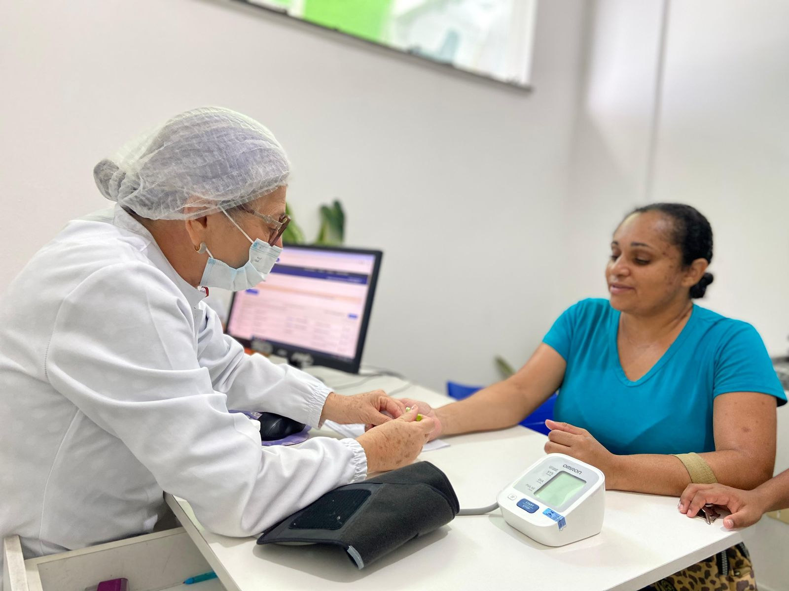 Prefeitura de Eunápolis realiza mutirão de saúde com consultas e exames para moradores do Residencial Parque da Renovação 5