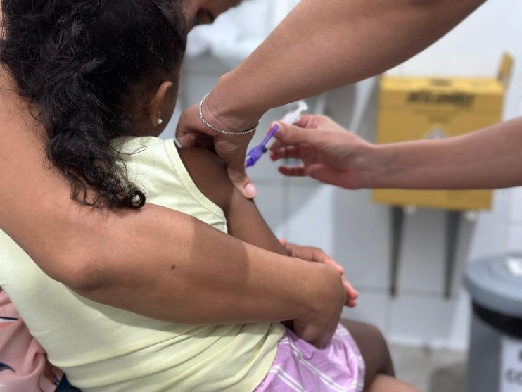 Vacinação contra Gripe é sucesso em Eunápolis com alta adesão do público-alvo 8