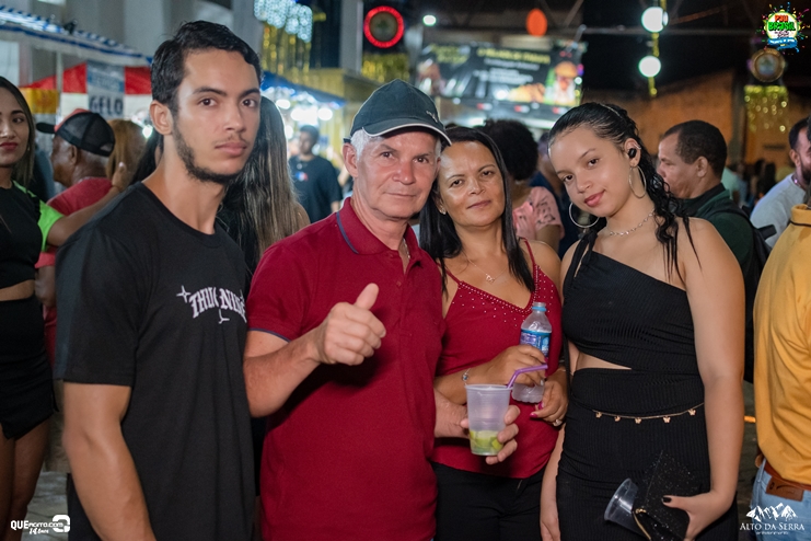 _DSC1485 Zezo, Trio da Huanna, Sinho Ferrary e Alinne Rosa agitam a 2ª do Pau Brasil Folia 2024 87