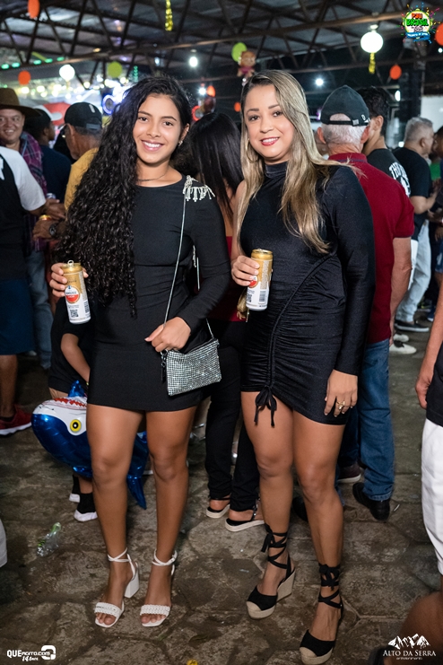 _DSC1489 Zezo, Trio da Huanna, Sinho Ferrary e Alinne Rosa agitam a 2ª do Pau Brasil Folia 2024 89