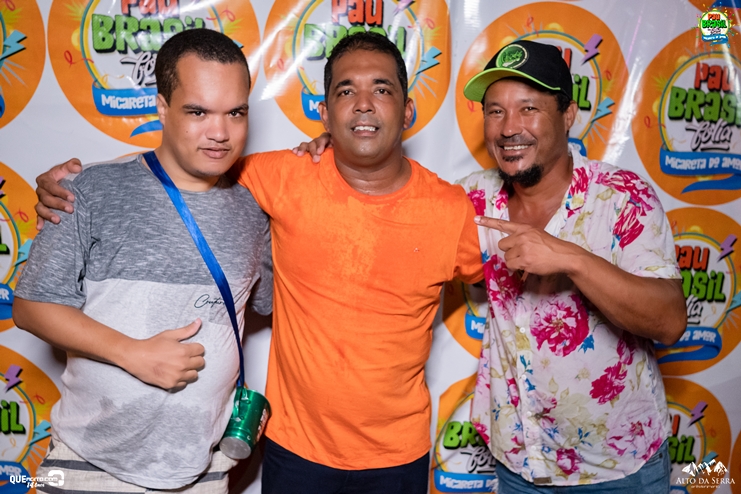 _DSC1702 Zezo, Trio da Huanna, Sinho Ferrary e Alinne Rosa agitam a 2ª do Pau Brasil Folia 2024 212