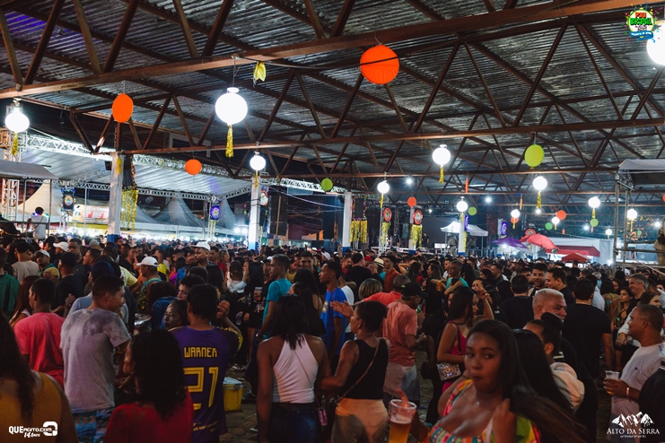 _DSC1718 Zezo, Trio da Huanna, Sinho Ferrary e Alinne Rosa agitam a 2ª do Pau Brasil Folia 2024 223