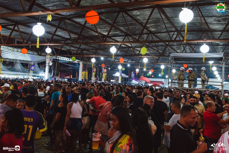 _DSC1719 Zezo, Trio da Huanna, Sinho Ferrary e Alinne Rosa agitam a 2ª do Pau Brasil Folia 2024 224