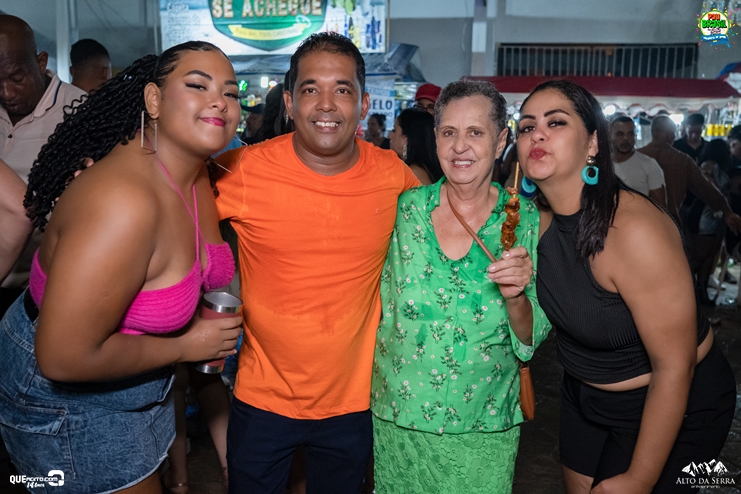 _DSC1755 Zezo, Trio da Huanna, Sinho Ferrary e Alinne Rosa agitam a 2ª do Pau Brasil Folia 2024 254