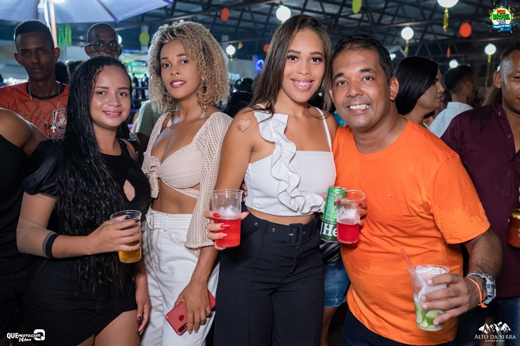 _DSC1818 Zezo, Trio da Huanna, Sinho Ferrary e Alinne Rosa agitam a 2ª do Pau Brasil Folia 2024 299
