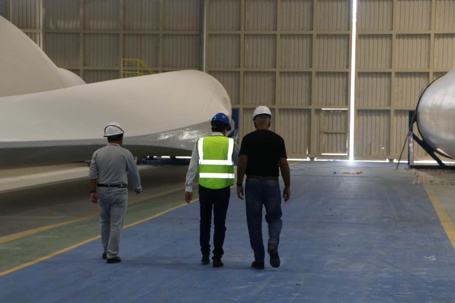 Maior pá eólica já produzida no país é fabricada na Bahia Maior pá eólica já produzida no país é fabricada na Bahia 10