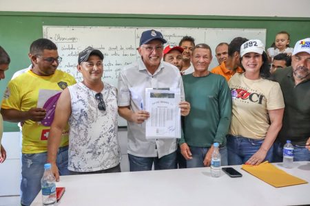 Prefeito Jânio Natal visita Assentamento Chico Mendes e anuncia diversos serviços à população 5