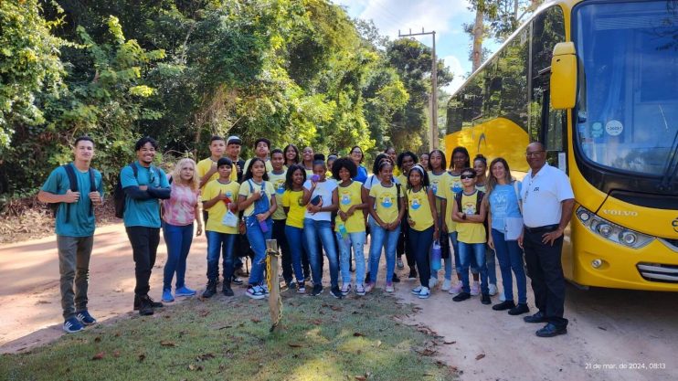 EDUCAÇÃO AMBIENTAL: Projeto Conhecer para Preservar leva estudantes da Escola Municipal Helena Rebocho à RPPN Veracel 17