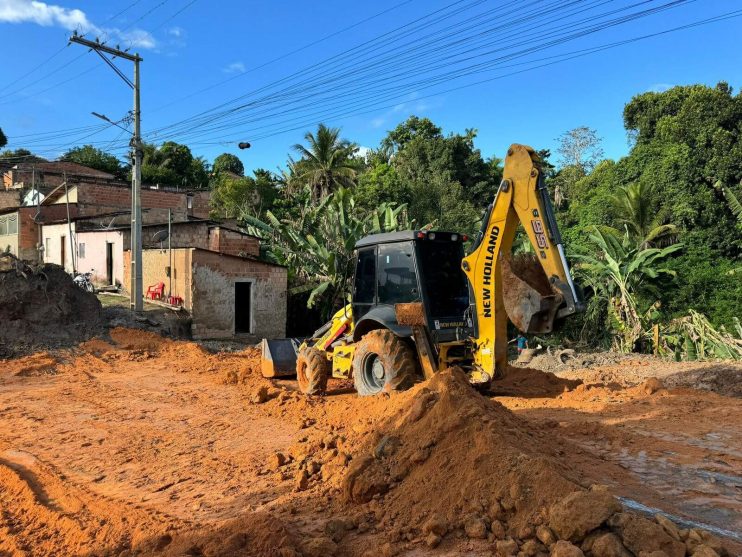 Prefeita Cordélia acompanha de perto obras de infraestrutura na ladeira entre Rosa Neto e Juca Rosa 13