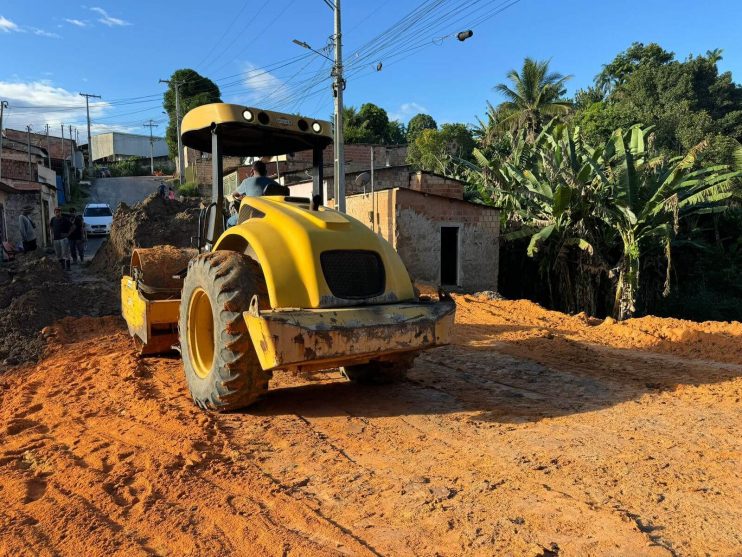 Prefeita Cordélia acompanha de perto obras de infraestrutura na ladeira entre Rosa Neto e Juca Rosa 12