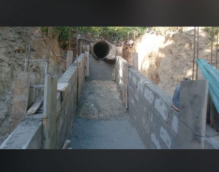 Prefeitura dá continuidade e avança nas obras de drenagem no Buraco da Gia 7