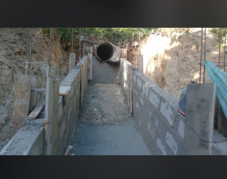 Prefeitura dá continuidade e avança nas obras de drenagem no Buraco da Gia 4