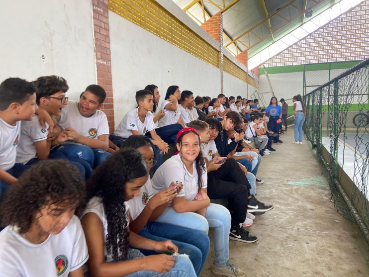 WhatsApp Image 2024-04-16 at 12.59.51 (1) Escola Municipal Gabriel José completa 35 anos e comemora grandes investimentos da atual gestão 12