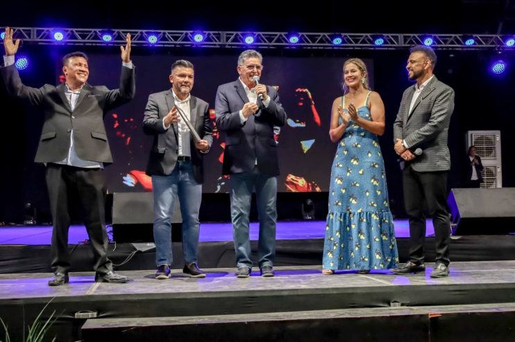 WhatsApp Image 2024-04-20 at 21.04.19 (3) Porto Seguro recebe a 25ª edição do Congresso Resgate da Nação 19