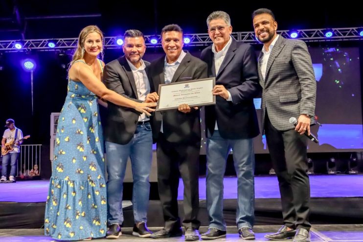 WhatsApp Image 2024-04-20 at 21.04.20 (1) Porto Seguro recebe a 25ª edição do Congresso Resgate da Nação 15