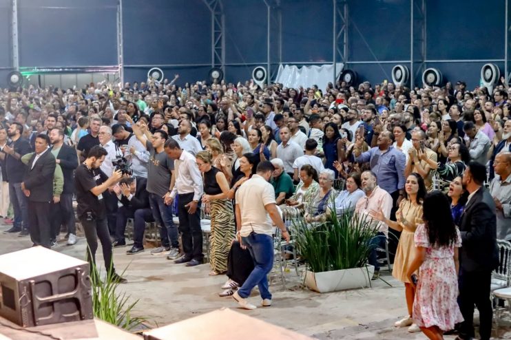 WhatsApp Image 2024-04-20 at 21.04.20 (5) Porto Seguro recebe a 25ª edição do Congresso Resgate da Nação 11