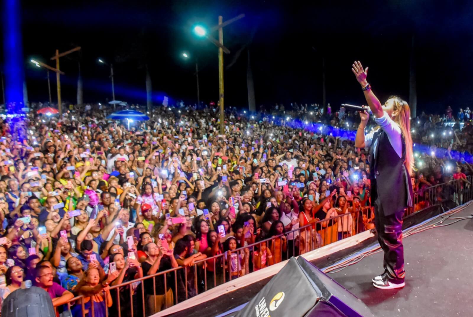 PORTO SEGURO CELEBRA 524 ANOS COM MISSA SOLENE E SHOW EMOCIONANTE DE BRUNA KARLA 14