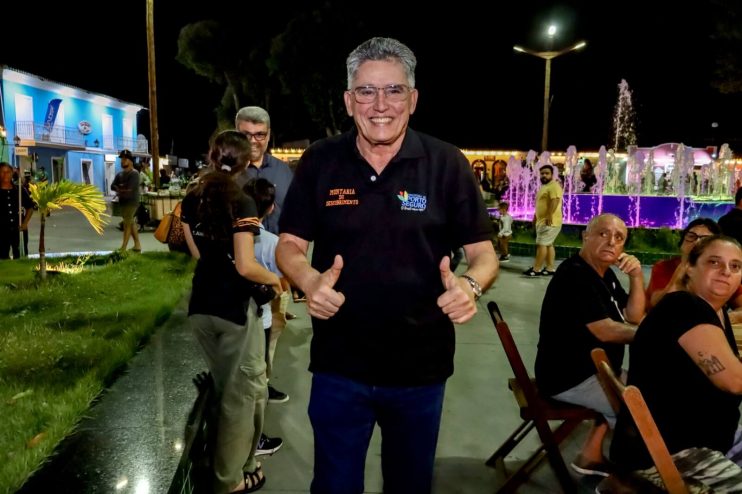 CHEF MORENA LEITE RECEBE HONRARIA APÓS ENCANTAR ENCERRAMENTO DO FESTIVAL GASTRONÔMICO RAÍZES 21