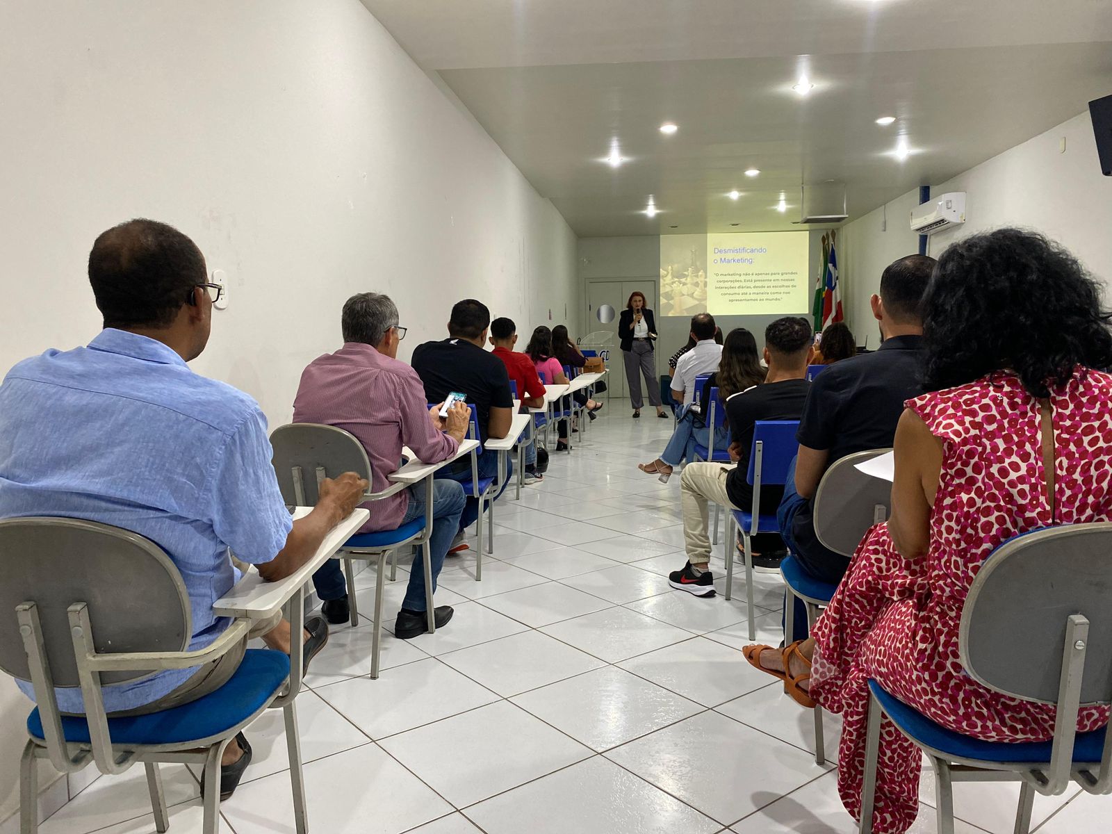 Prefeitura de Eunápolis promove mais uma edição do evento “Comerciário de Futuro” para qualificar trabalhadores do comércio 6