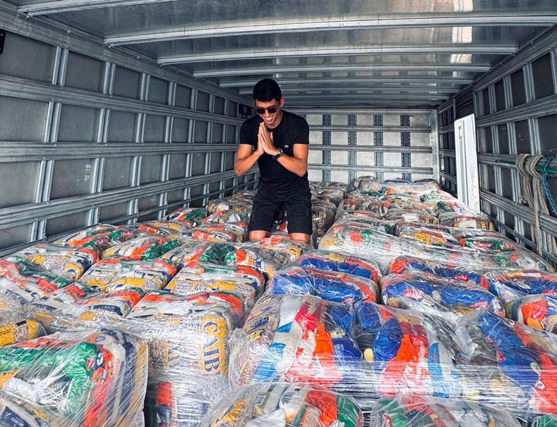 Cherminho Premiações doa 02 mil cestas básicas em comemoração ao seu aniversário 8