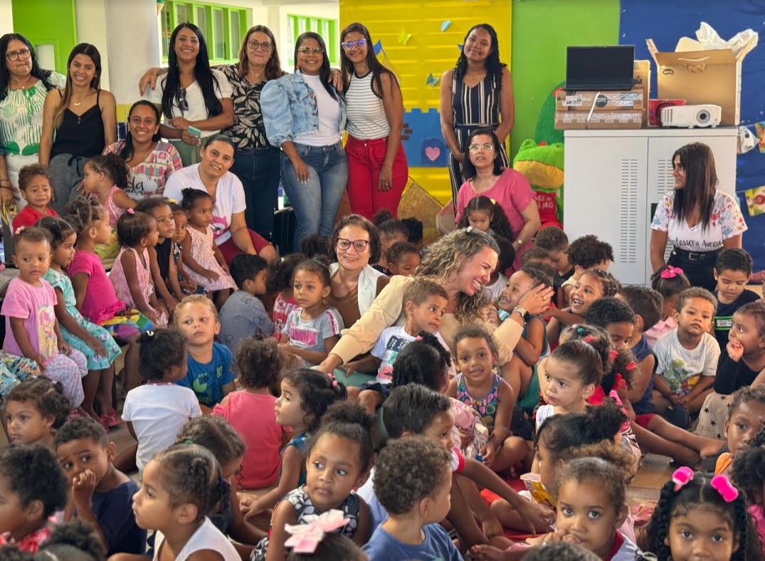 Cordélia faz entrega de LabMóvel em creches do município e destaca compromisso com a educação 21