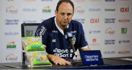 Rogério Ceni diz que expulsão de Rezende pesou e que Bahia perdeu título baiano "no detalhe" 15