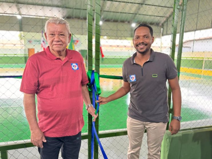 Mês de celebrações pelo aniversário de Itagimirim é aberto com reinauguração de quadra poliesportiva 15