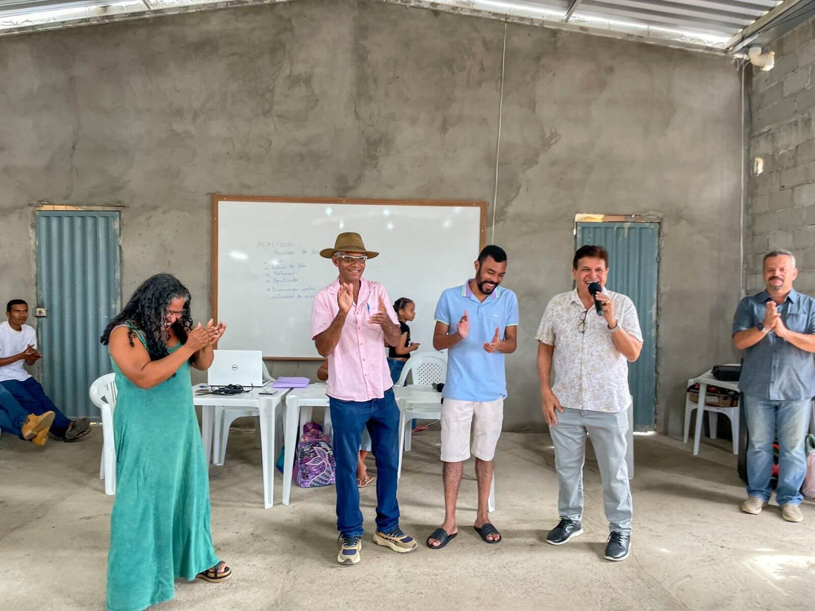 Prefeitura de Eunápolis e vereador Gildair realizam o sonho da comunidade 2 de Julho com a entrega de poço artesiano 5