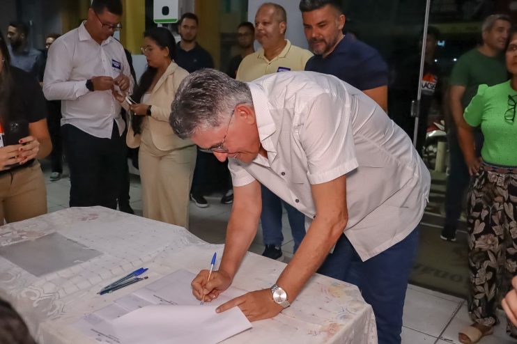 Famílias do Baianão comemoram sucesso de projetos de qualificação profissional 24