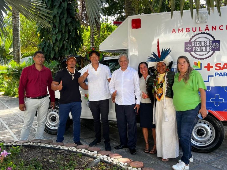 NOVA AMBULÂNCIA 4x4 É ENTREGUE PARA CARAÍVA E ADJACÊNCIAS 14
