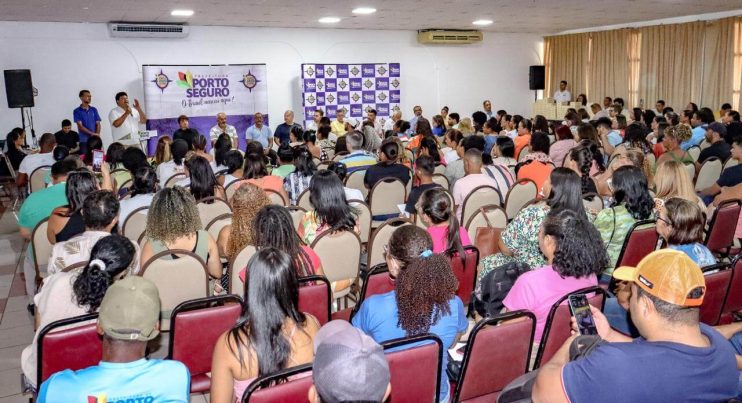 Prefeitura de Porto Seguro entrega tablets para Agentes Comunitários de Saúde 22