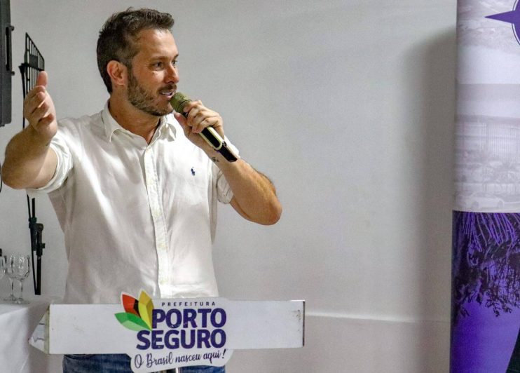 Prefeitura de Porto Seguro entrega tablets para Agentes Comunitários de Saúde 12