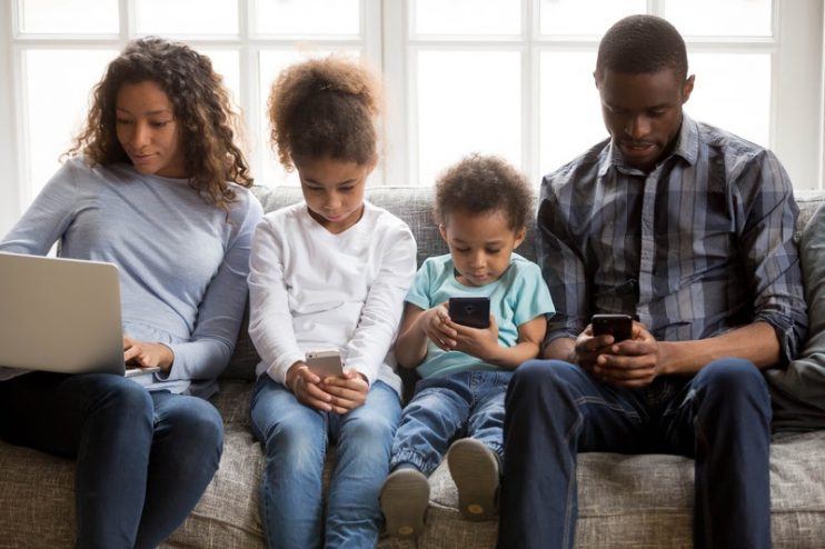 Vício em celular: Neuropsicóloga dá dicas para evitar o uso excessivo e indica quando o hábito se torna um problema 4