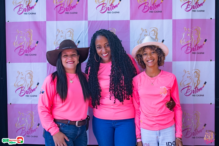 _DSC0325 Centenas de amazonas abrilhantaram as ruas de Frei Gaspar, durante a 4ª Cavalgada do Batom 60