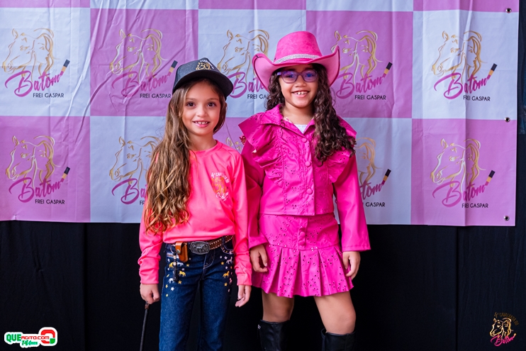 _DSC0832 Centenas de amazonas abrilhantaram as ruas de Frei Gaspar, durante a 4ª Cavalgada do Batom 825