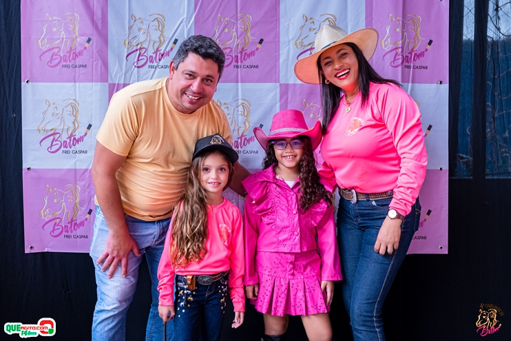 _DSC0833 Centenas de amazonas abrilhantaram as ruas de Frei Gaspar, durante a 4ª Cavalgada do Batom 826