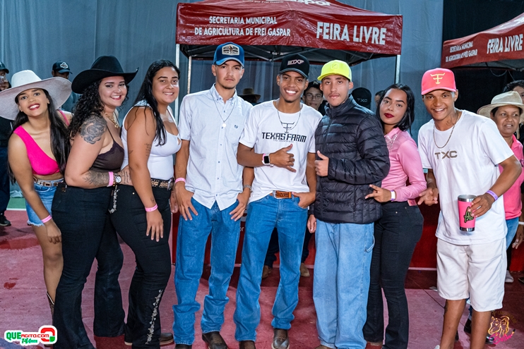 _DSC1528 Centenas de amazonas abrilhantaram as ruas de Frei Gaspar, durante a 4ª Cavalgada do Batom 1703