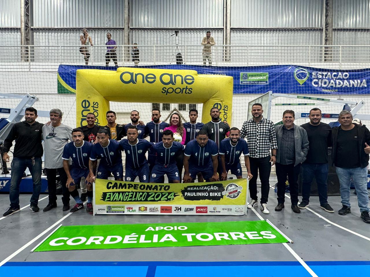 Prefeita Cordélia apoia Campeonato Evangélico de Futsal na Estação Cidadania 5