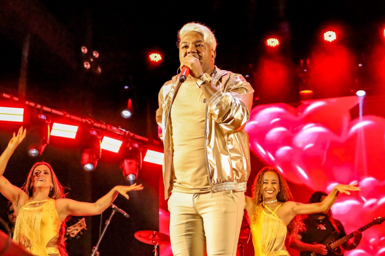 2º DIA DE SÃO JOÃO EM PORTO SEGURO: FESTA BOA DE ARRASTA-PÉ NA PASSARELA DA CULTURA E DISTRITOS 9