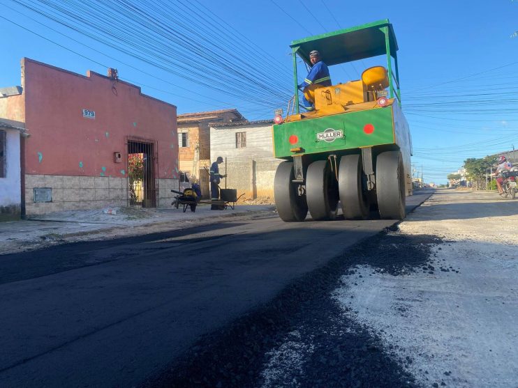 Cordélia confere obras no Pequi e anuncia etapa com mais de 25 mil m² de asfalto na cidade 20