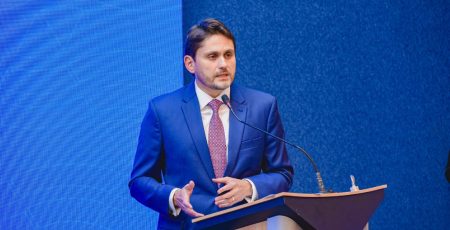 Juscelino Filho anuncia internet para 10.417 escolas do Maranhão 8