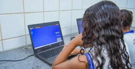 Fust: Edital para empresas participarem do programa Escolas Conectadas acaba na próxima terça-feira (25) 5