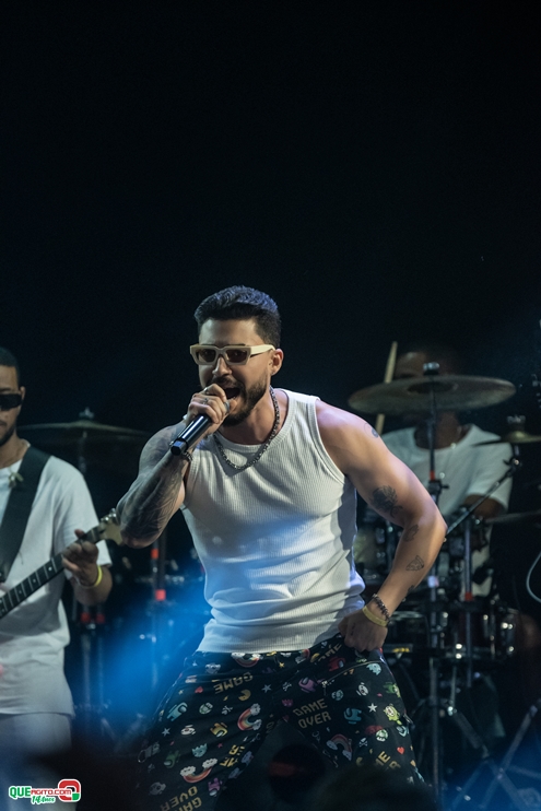 PAPAZONI 03-07-24 (118) Papazoni explodiu! Em plena quarta-feira mais de 5 mil pessoas no show da banda em Porto Seguro 112