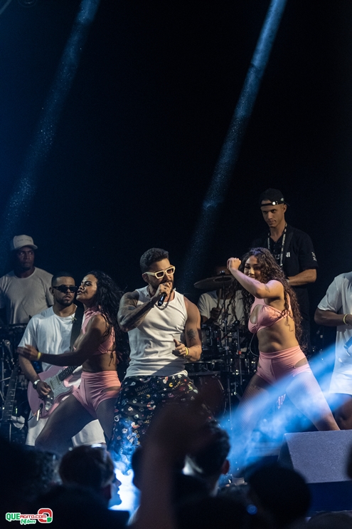 PAPAZONI 03-07-24 (122) Papazoni explodiu! Em plena quarta-feira mais de 5 mil pessoas no show da banda em Porto Seguro 116