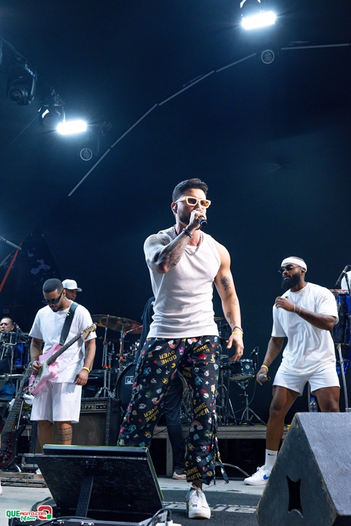 PAPAZONI 03-07-24 (145) Papazoni explodiu! Em plena quarta-feira mais de 5 mil pessoas no show da banda em Porto Seguro 139