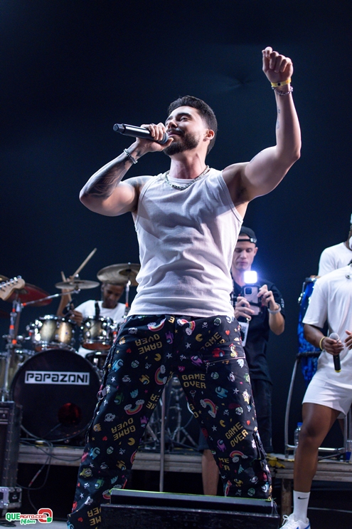 PAPAZONI 03-07-24 (158) Papazoni explodiu! Em plena quarta-feira mais de 5 mil pessoas no show da banda em Porto Seguro 152