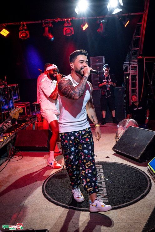 PAPAZONI 03-07-24 (164) Papazoni explodiu! Em plena quarta-feira mais de 5 mil pessoas no show da banda em Porto Seguro 158