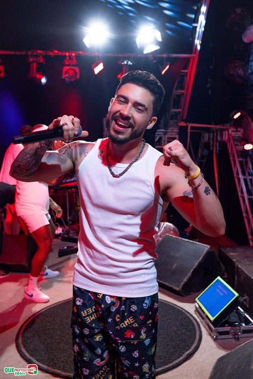 PAPAZONI 03-07-24 (170) Papazoni explodiu! Em plena quarta-feira mais de 5 mil pessoas no show da banda em Porto Seguro 163