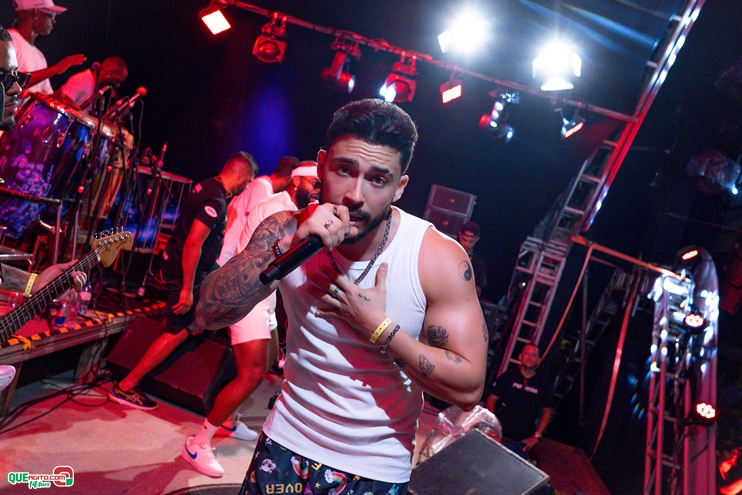 PAPAZONI 03-07-24 (174) Papazoni explodiu! Em plena quarta-feira mais de 5 mil pessoas no show da banda em Porto Seguro 167