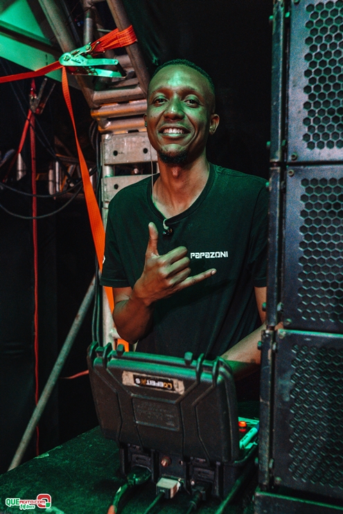 PAPAZONI 03-07-24 (193) Papazoni explodiu! Em plena quarta-feira mais de 5 mil pessoas no show da banda em Porto Seguro 186